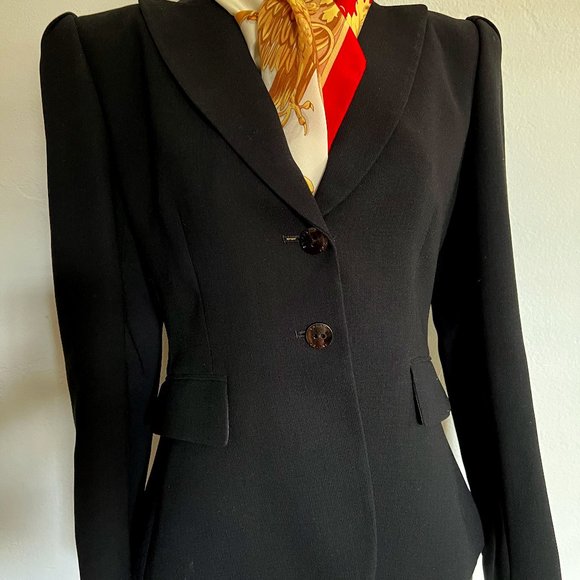 Classic TAHARI blazer, black, size 4P - Picture 1 of 8